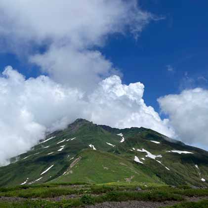 出羽三山 と 月山 と 鳥海山