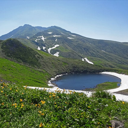 出羽三山 と 月山 と 鳥海山